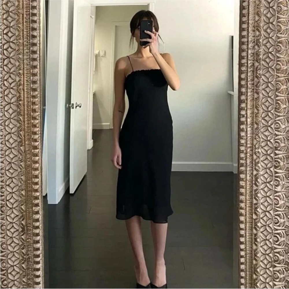 Breakin' Loose Vintage Y2K Rosette Appliqué
Midi Dress Black Size 7/8